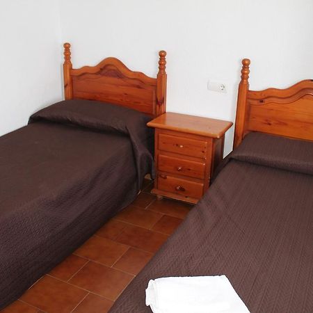 טורגואדיארו Hostal Montilla Sotogrande מראה חיצוני תמונה