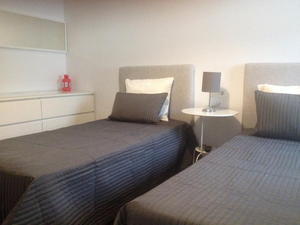 טורגואדיארו Hostal Montilla Sotogrande מראה חיצוני תמונה