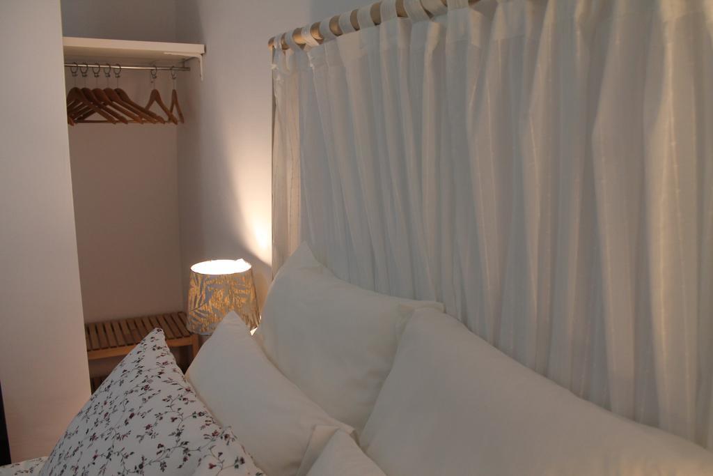 טורגואדיארו Hostal Montilla Sotogrande מראה חיצוני תמונה